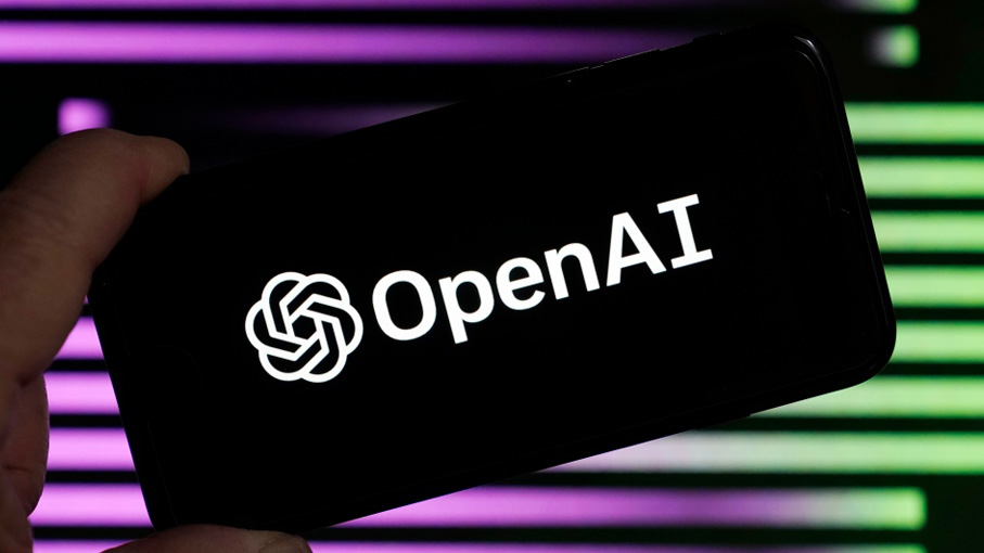 الشركة الفرنسية Mistral AI تجمع 650 مليون دولار لمنافسة OpenAI في سباق الذكاء الاصطناعي